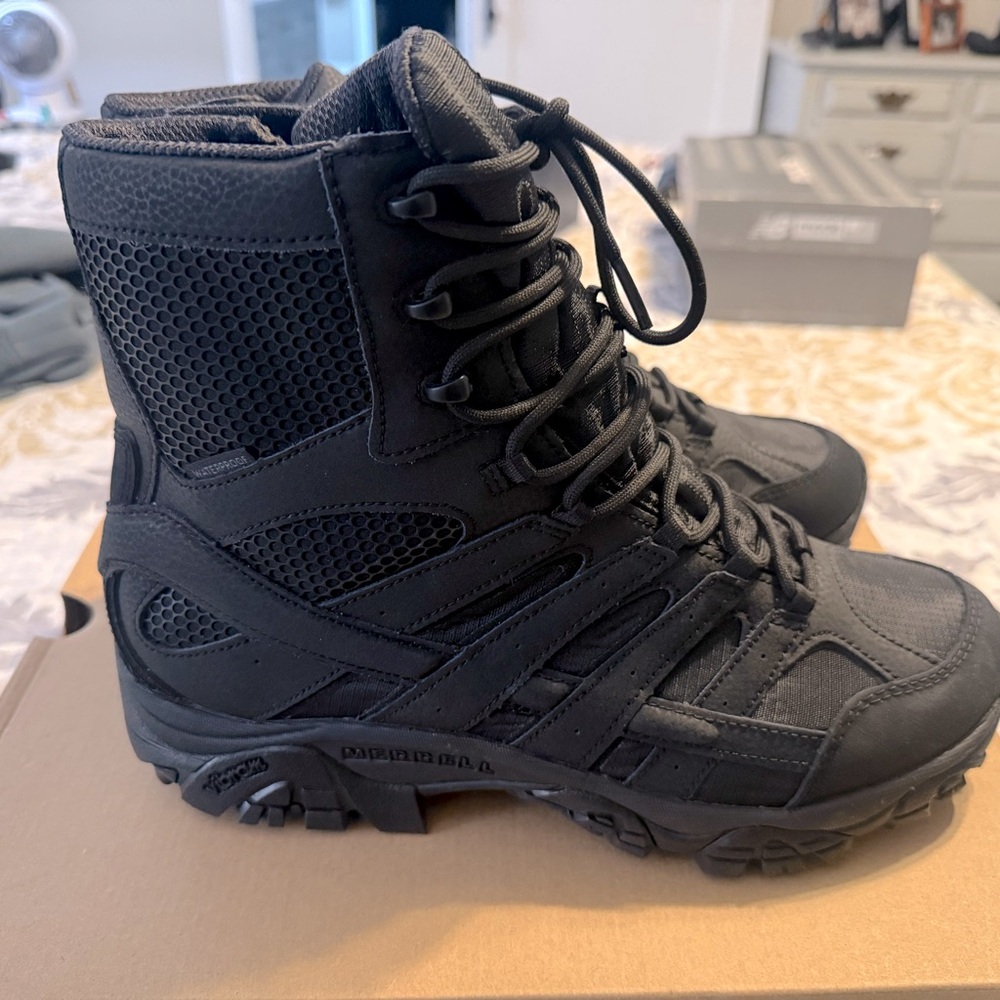 New!! Merrell Moab-2/8” Waterproof Tactical Boots. Vibram soles, W/side zippers.